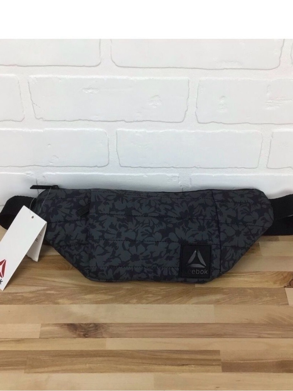 Reebok banana bag black grey travel bag ajustable strap one size floral